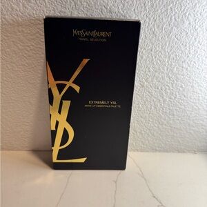 Yves Saint Laurent Makeup Palette in Vibrant pink colors